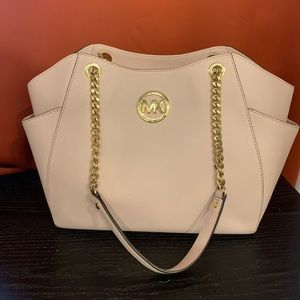 Michael Kors shoulder bag pink